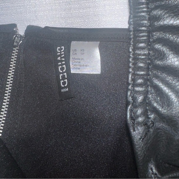 H&M Leather Puff Sleeve Corset Top - Picture 3 of 5